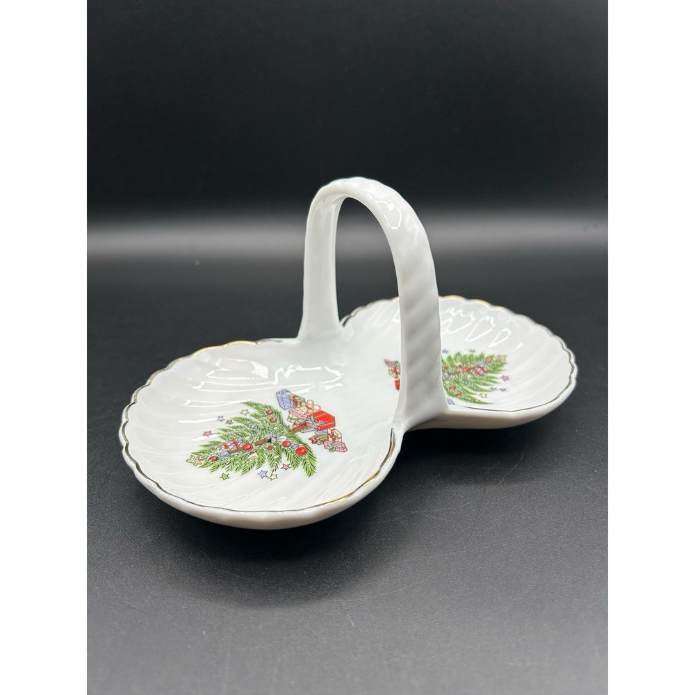 Double Sided Clamshell Handled Candy/Nut Dish Gold Trim Christmas Tree